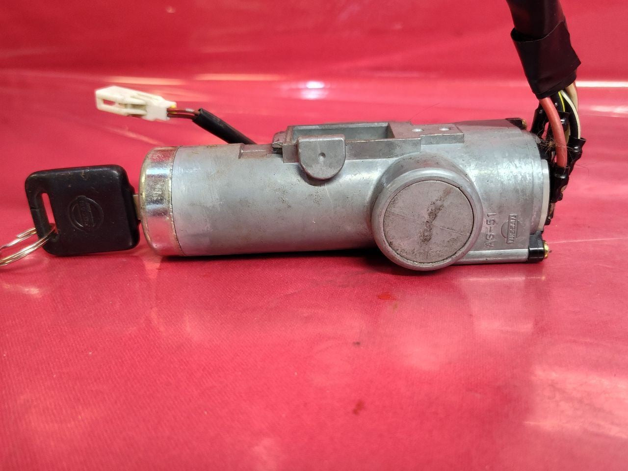 00-04 Nissan Xterra Frontier Ignition Lock Cylinder Tumbler Key SET Manual Trans
