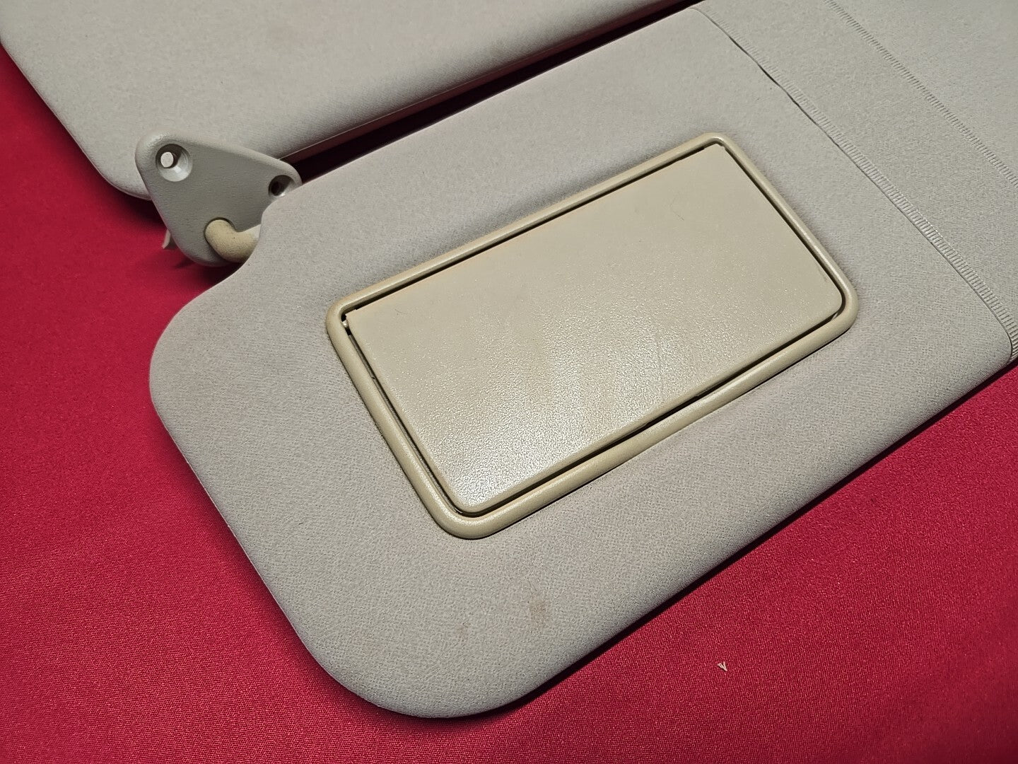 2001 - 2005 Mitsubishi Montero LEFT & RIGHT Sunvisor Shade SET Beige Basic Vinyl