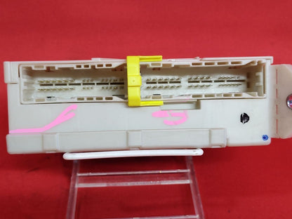 2011 2012 Lexus IS250 IS350 ISF Auto Trans LEFT DRIVER Fuse Box Junction Block
