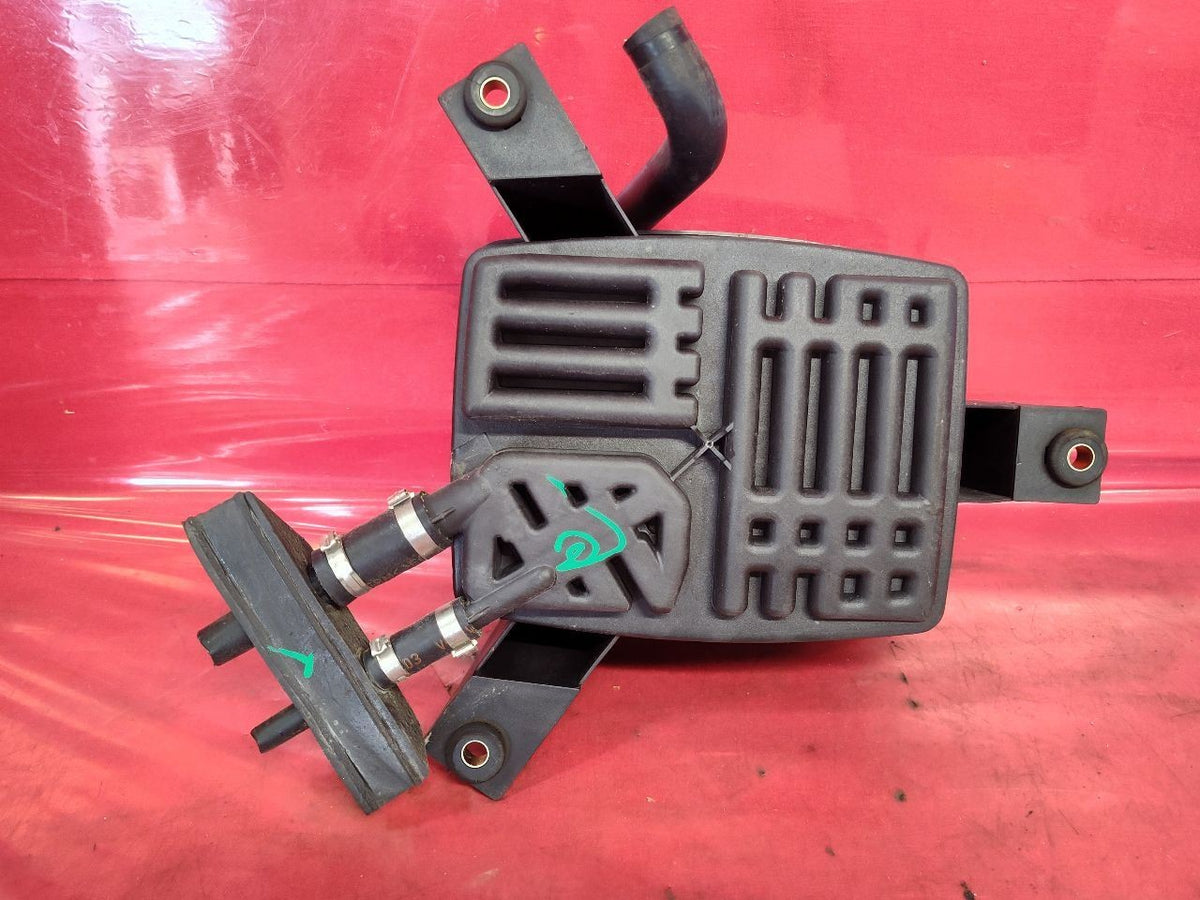 1996-2005 Audi A/S Avant Base Evaporative Emissions Fuel Vapor Charcoal Canister