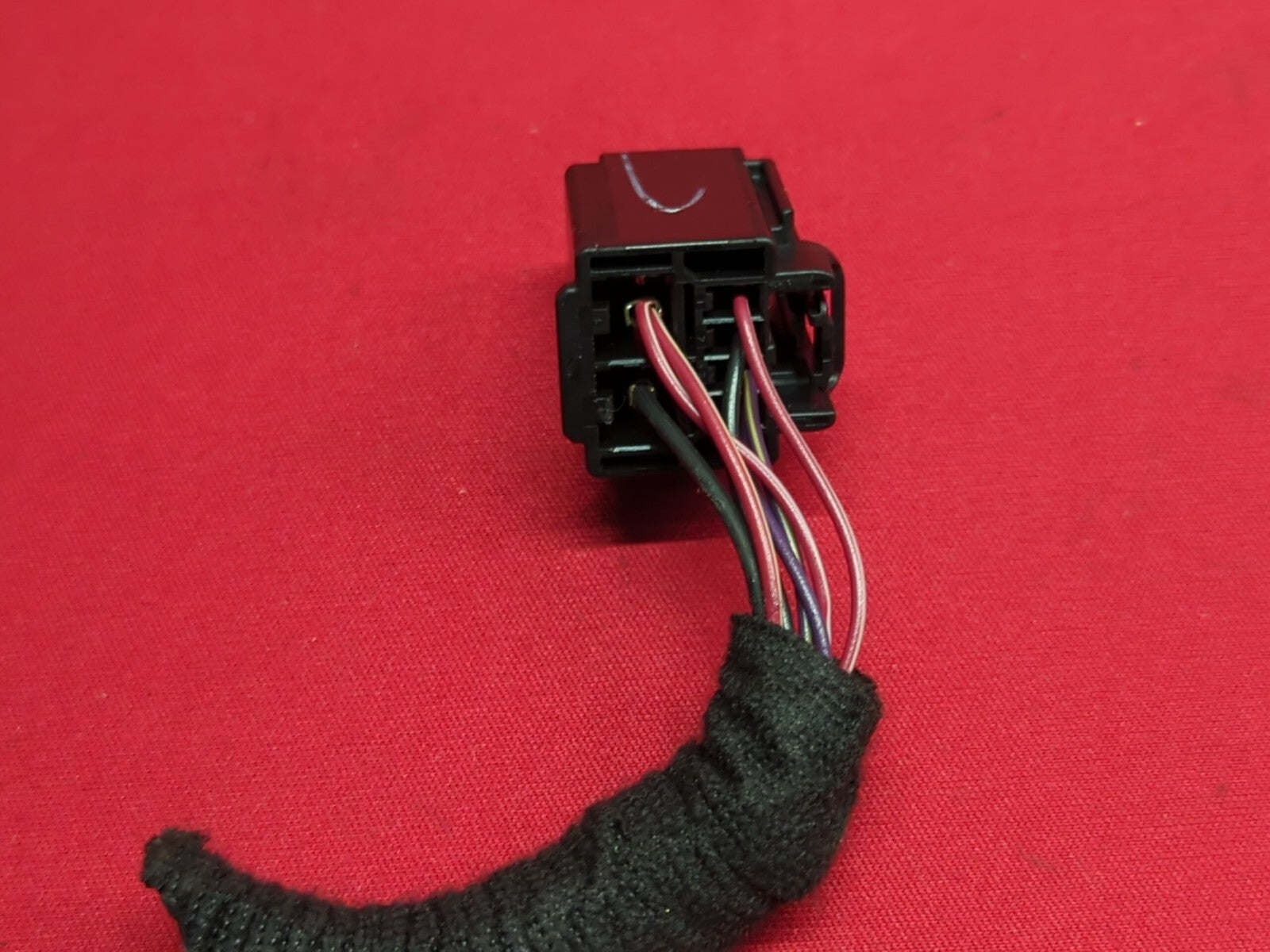 2010 - 2016 - GM Keyless Entry Module / BCM - 13578644 - 5DK 009703-01  PIGTAILS