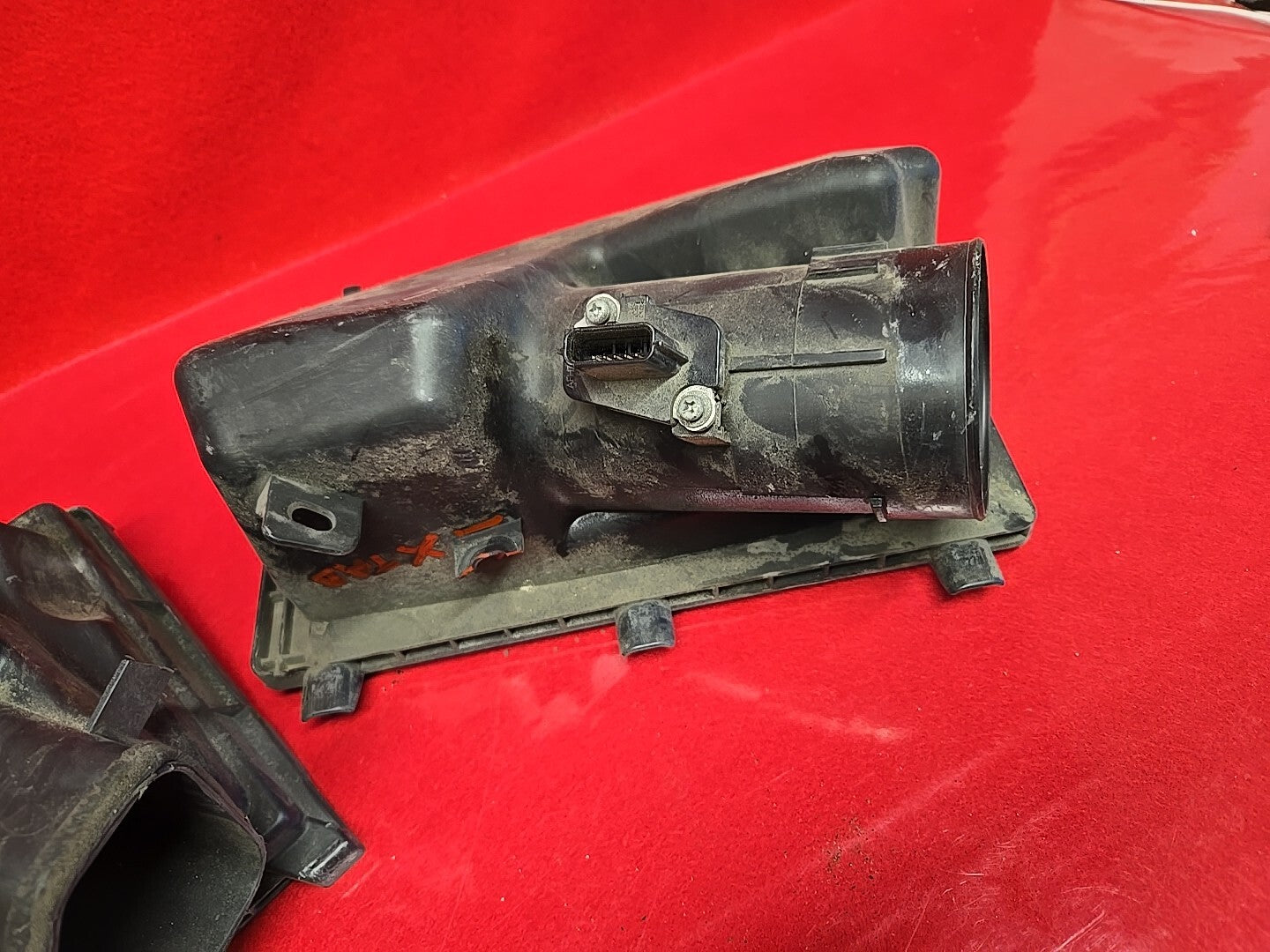 2013 Infiniti JX35 / 14-15 Infiniti QX60 Filter Housing Air Cleaner Box **TAB**