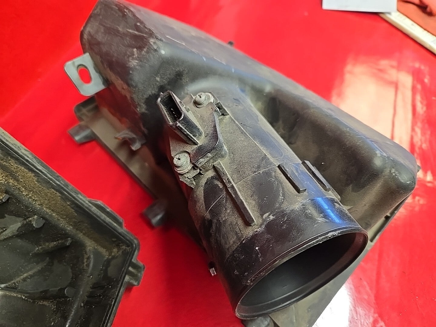 2013 Infiniti JX35 / 14-15 Infiniti QX60 Filter Housing Air Cleaner Box **TAB**