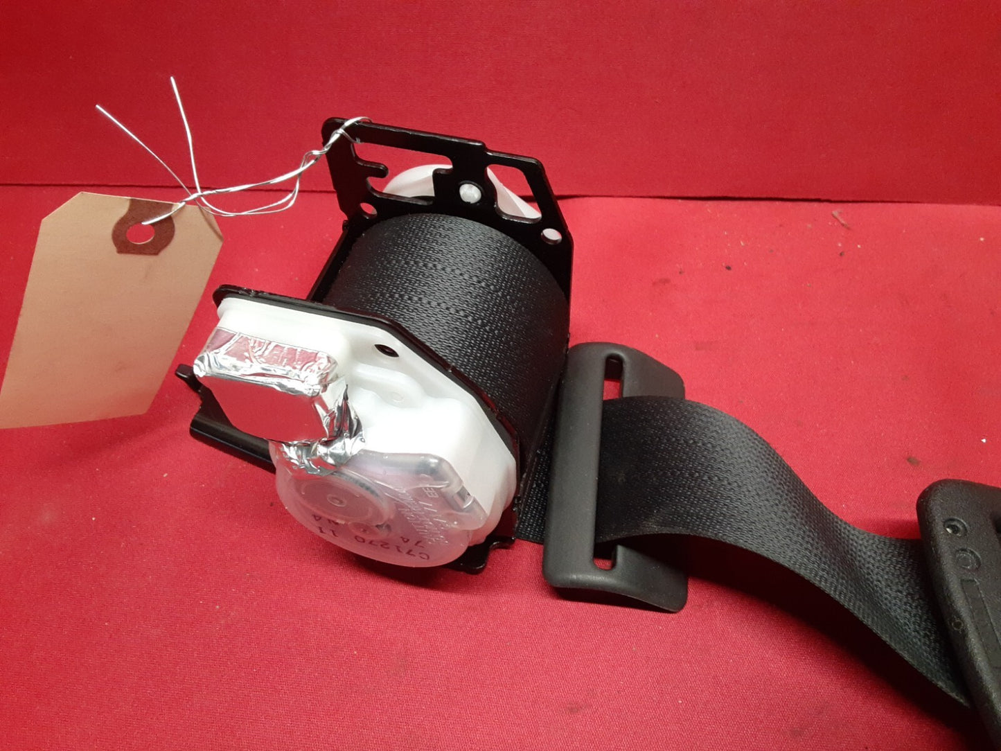 2011 - 2019 Infiniti REAR LEFT DRIVER Seat Belt w/ Buckle Black 88844-1MA0B