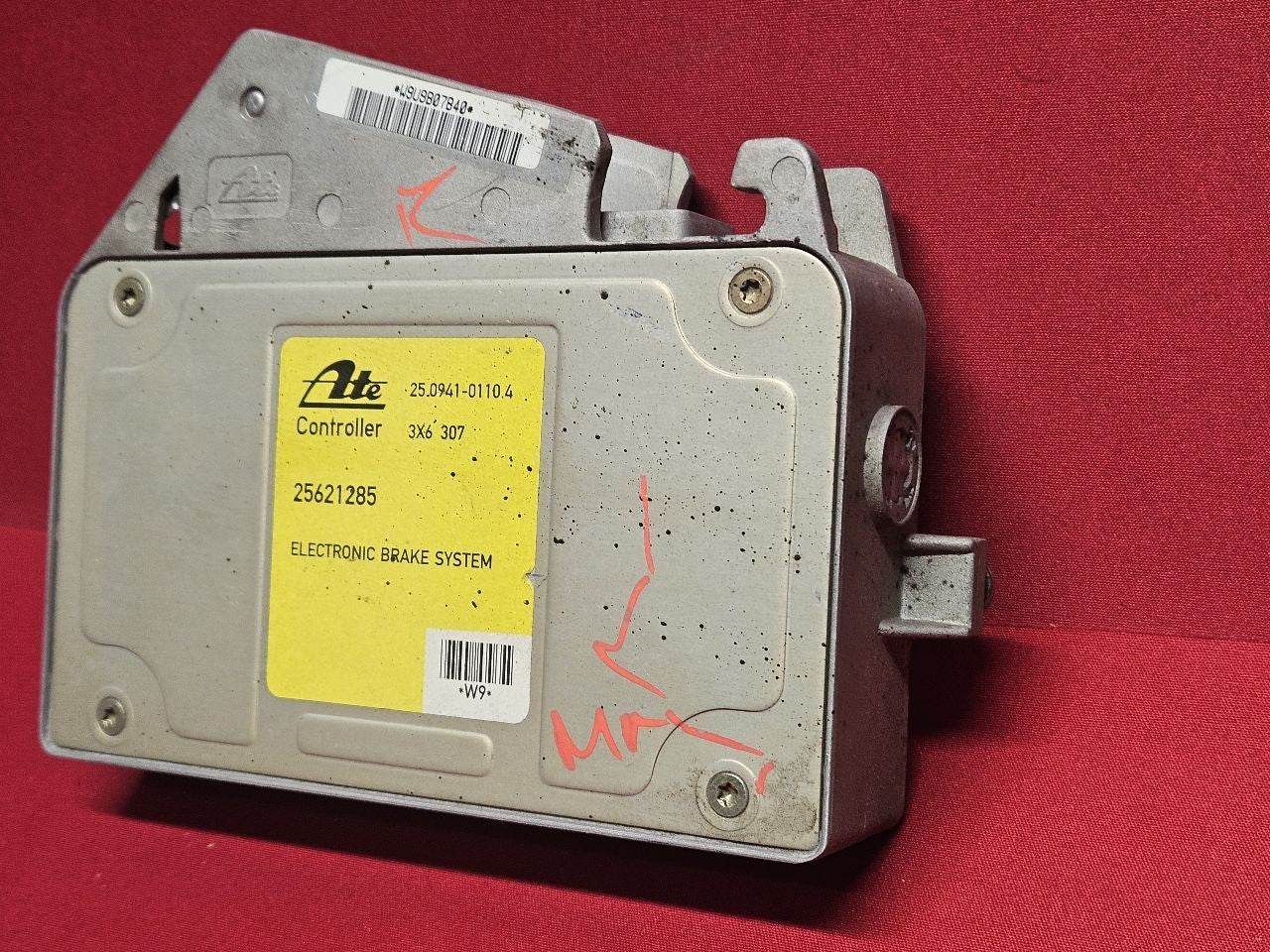1996-1999 Oldsmobile Aurora Buick Riviera ABS Control Module w/ Traction