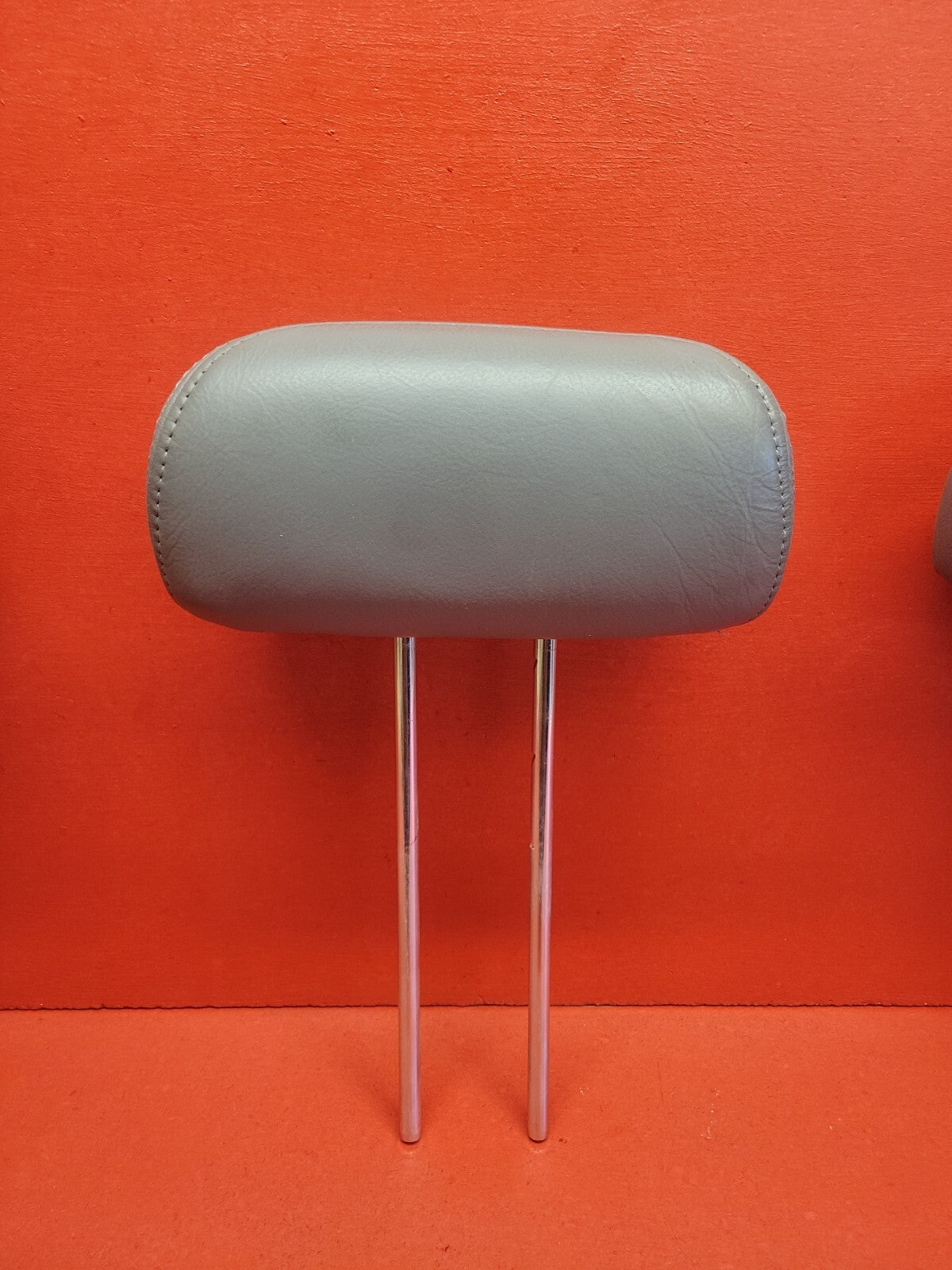 2004 2005 2006 Acura MDX Rear Headrest Gray Leather - SET OF 3 GRAY