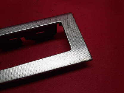 2006 - 2010 Jeep Grand Cherokee LEFT Master Window Door Bezel X35008303TJ