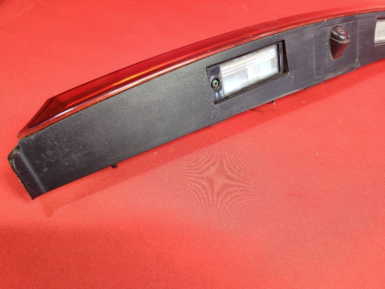 2019-2021 Kia Forte Rear Center Lid Tail Light Lamp w/ Park Assist Camera SET