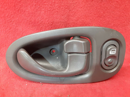 2002 2003 Saturn Vue Interior Door Handle Dark Grey RIGHT FRONT