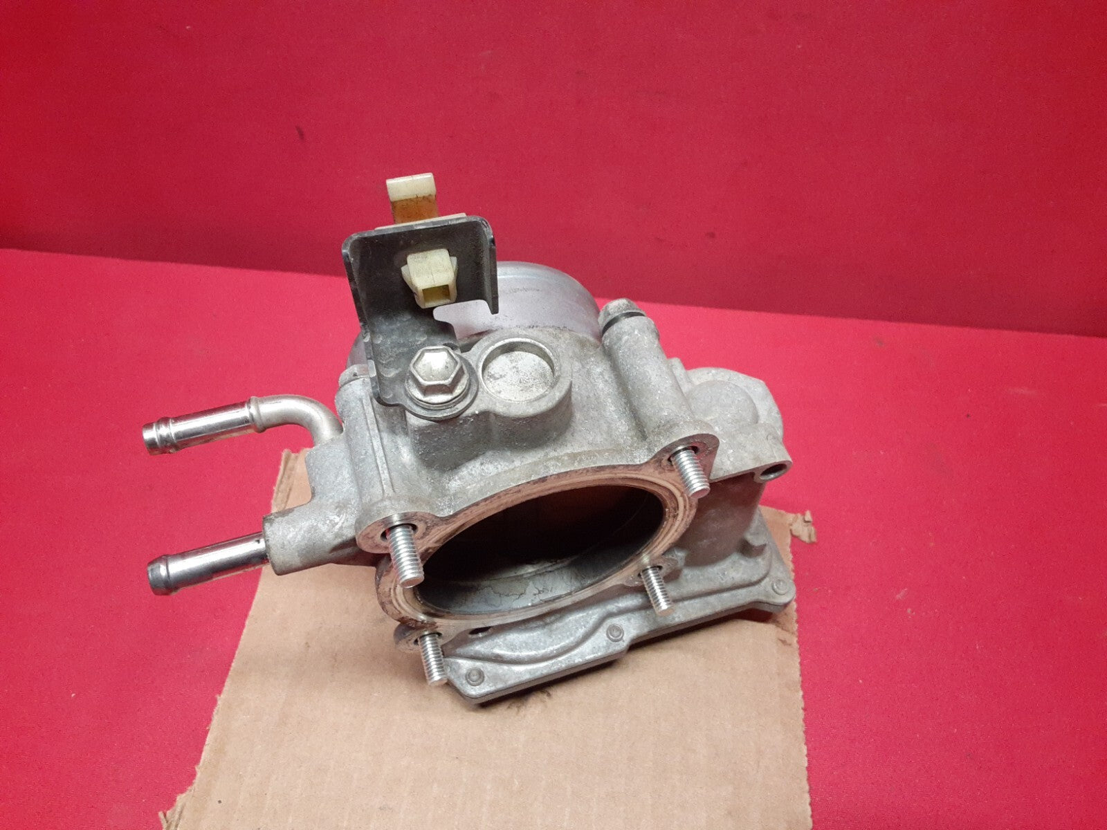 2009 - 2019 Toyota Scion 2.4L 2.7L L4 Injection Throttle Body 	22030-36010