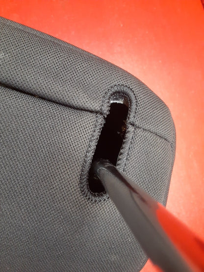 2010 2011 Kia Soul FRONT Headrest Head Rest Pair Black Cloth