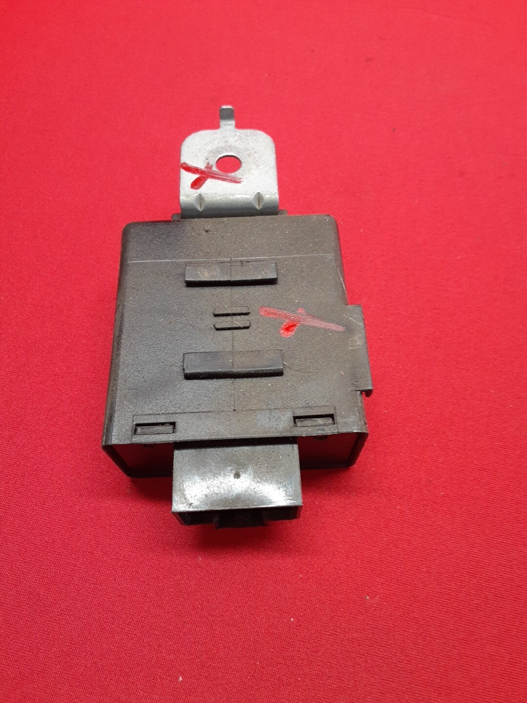 2001 Subaru Outback Key Warning Unit Module 88013AE00A