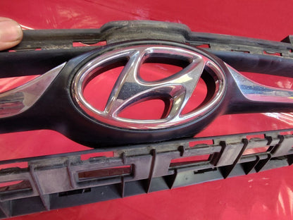 13-16 Hyundai Genesis Coupe UPPER Front Bumper Grille Insert w/ Emblem