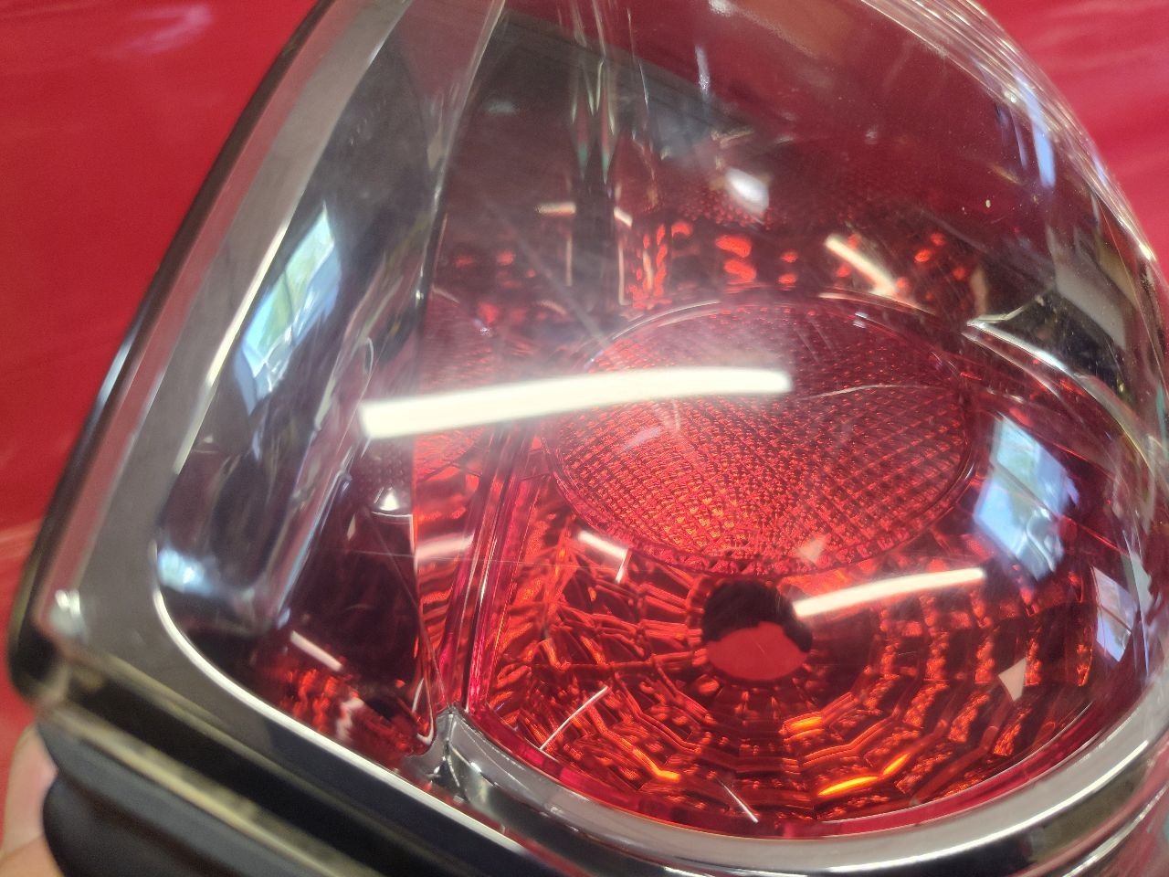 2000-2003 Lexus RX300 Left Driver OUTER Quarter Panel Mounted Tail Light Lamp