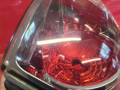 2000-2003 Lexus RX300 Left Driver OUTER Quarter Panel Mounted Tail Light Lamp