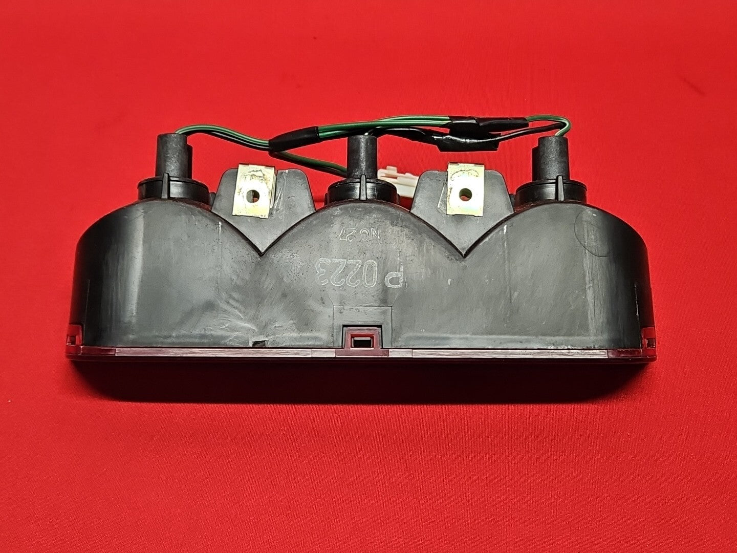 2001 - 2006 Mitsubishi Montero LIMITED/XLS High Mount 3rd Brake Light Lamp