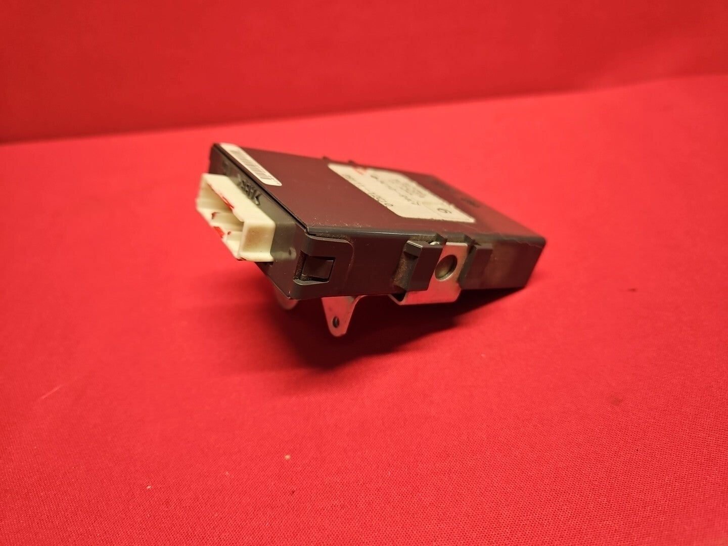 2009 Pontiac Vibe 2009 Toyota Matrix Computer Network Gateway Module 89111-12010