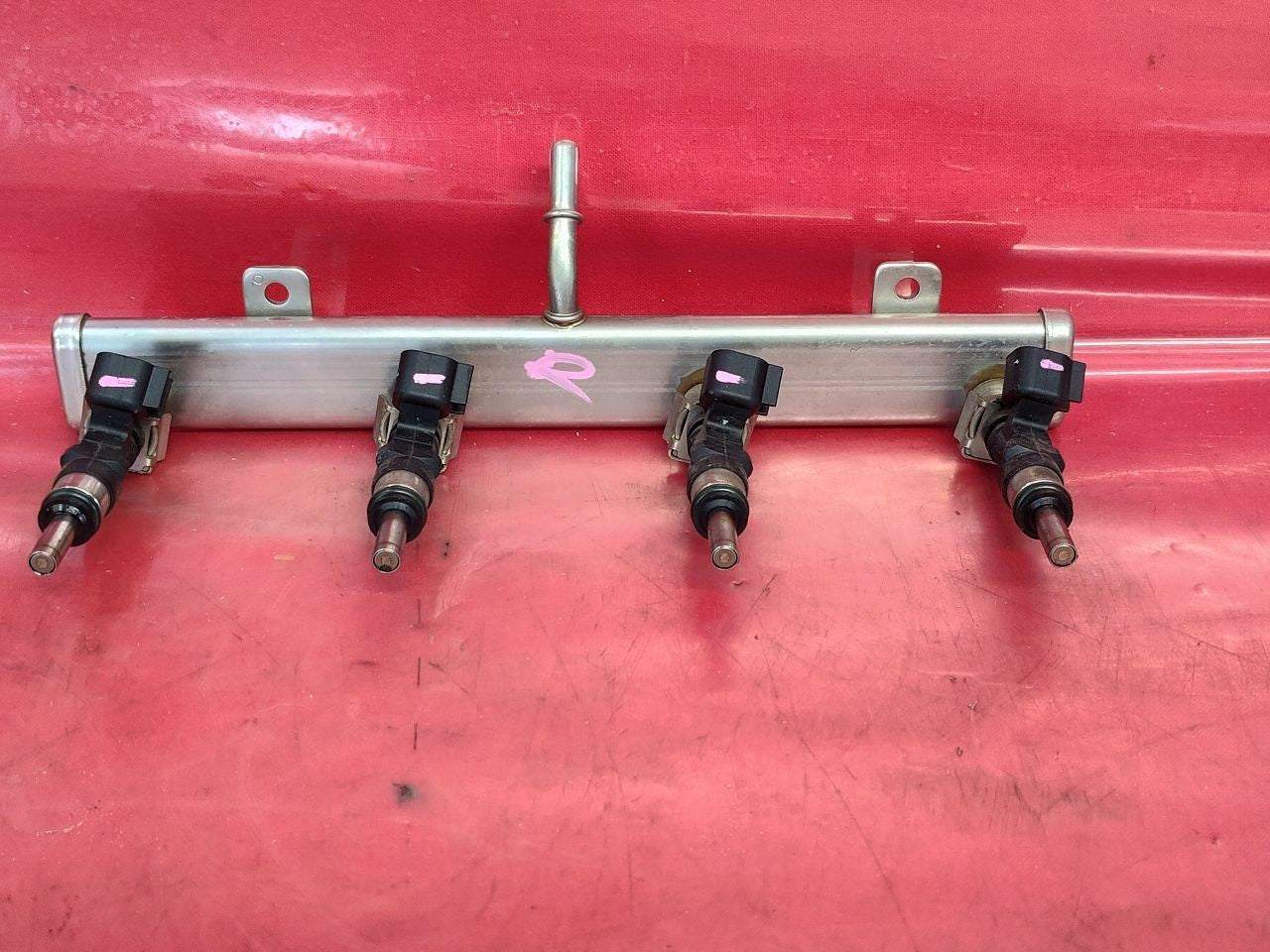 2012-2019 Fiat 500 / 13-16 Dodge Dart Fuel Ramp Rail w/ Injectors - 67k Miles