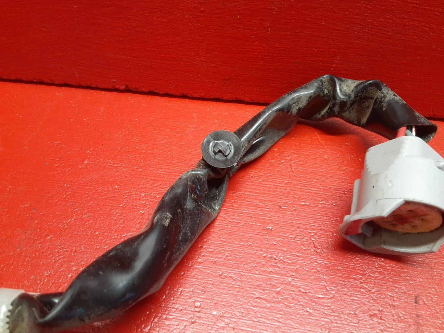 1993 - 1997 Toyota Corolla FRONT LEFT DRIVER SIDE Power Door Lock Latch PIGTAIL