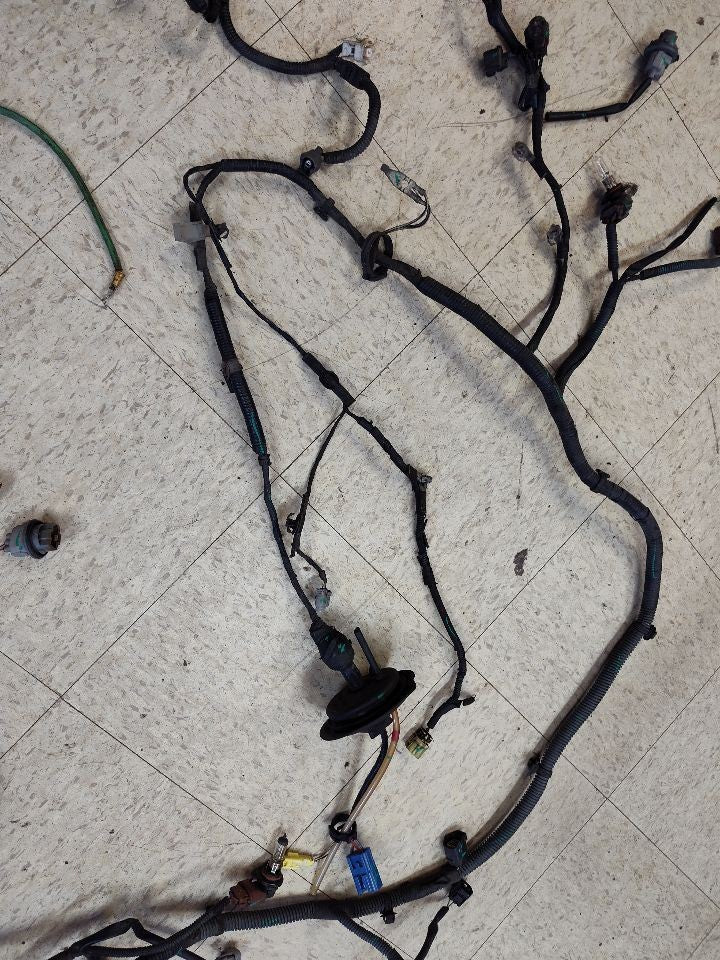 2003 2004 Toyota 4Runner Front End Engine Bay Wiring Harness w/ DAYTIME RUN ONLY