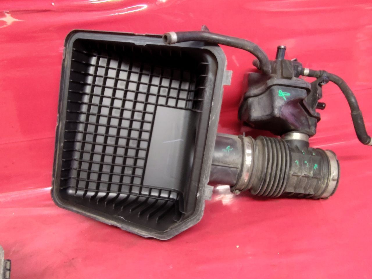 2011 2012 Infiniti QX56 Air Filter Cleaner Box Resonator Inlet Tube Duct SET
