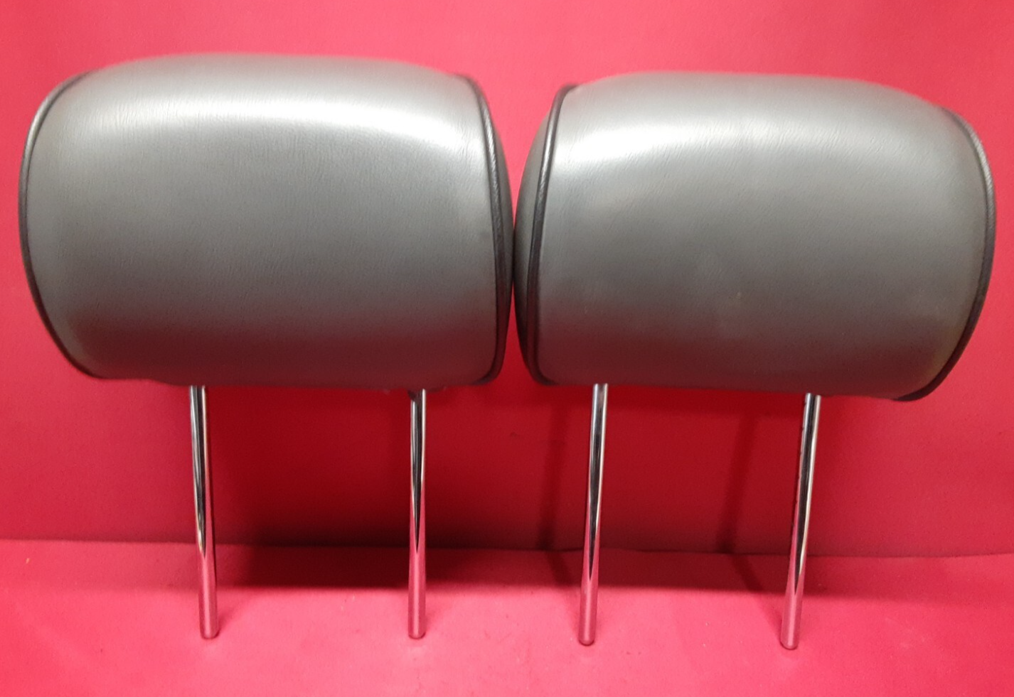2003 - 2006 Land Range Rover HSE REAR Left Right Headrest Set of 2 Leather
