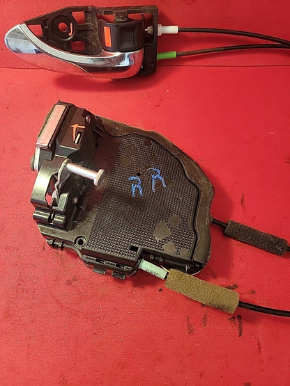 2007 - 2010 Toyota Camry Pass Rear Right Door Latch Assembly 6905006100