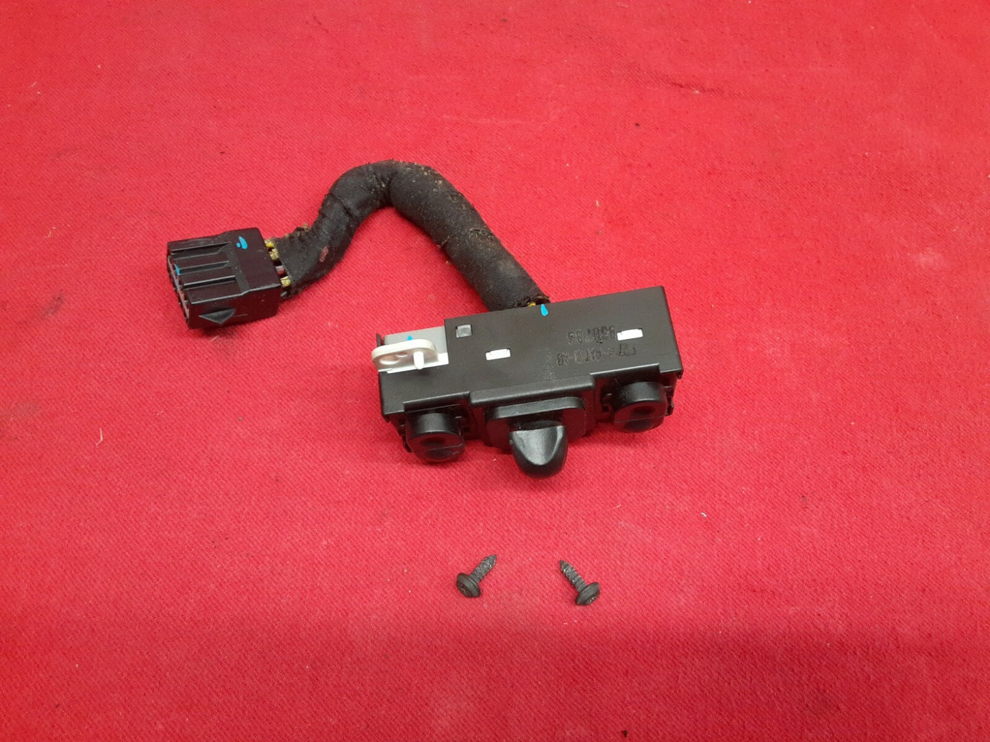1990 1991 1992 1993 1994 Ford Explorer LEFT or RIGHT Lumbar Seat Switch Assembly