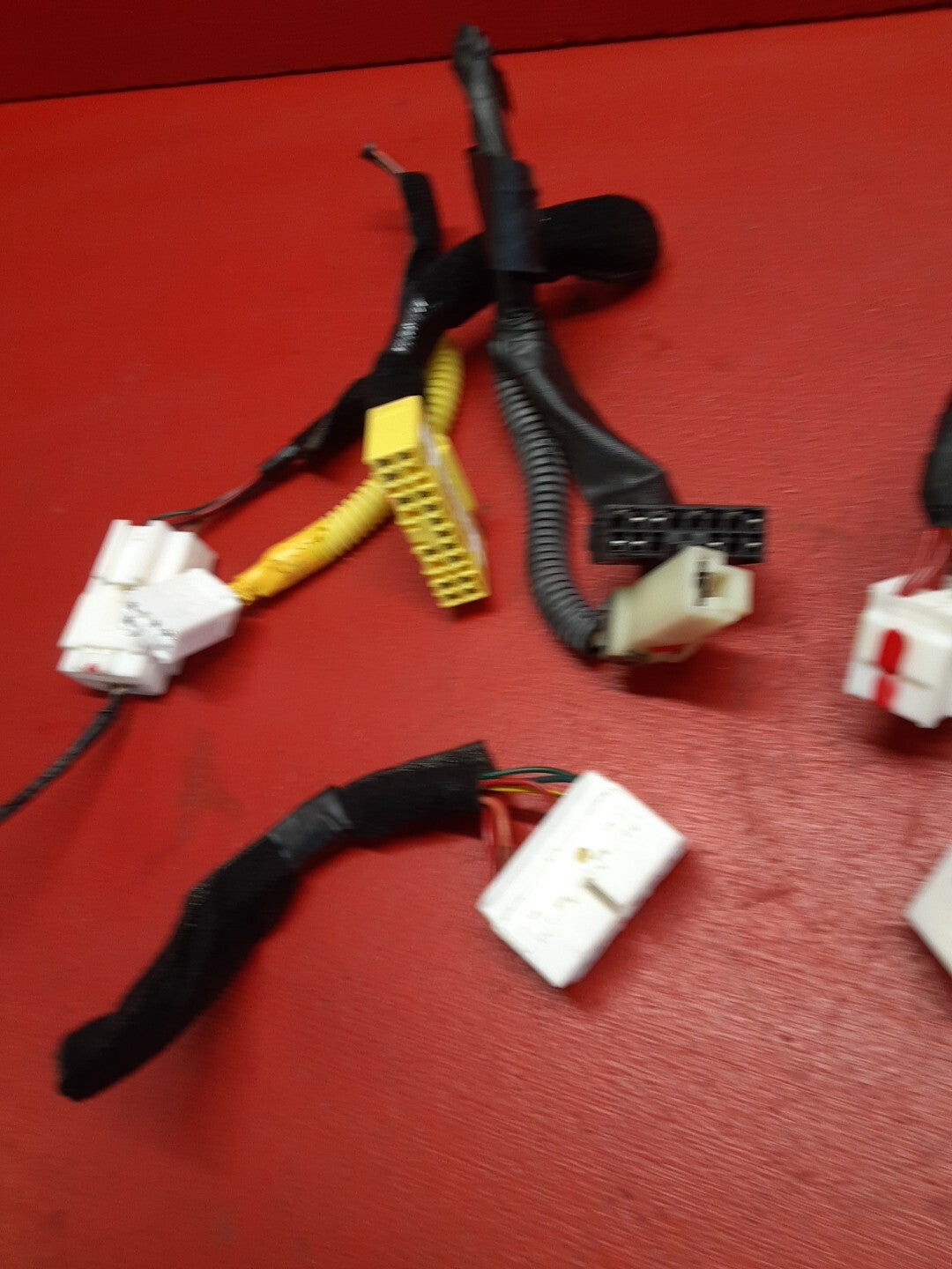 2006 Hyundai Elantra Interior Cabin Fuse Junction Block Pigtails 91110-2D001