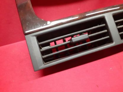 2001 - 2004 Jeep Grand Cherokee Instrument Panel Radio Vent Bezel  55116479AB
