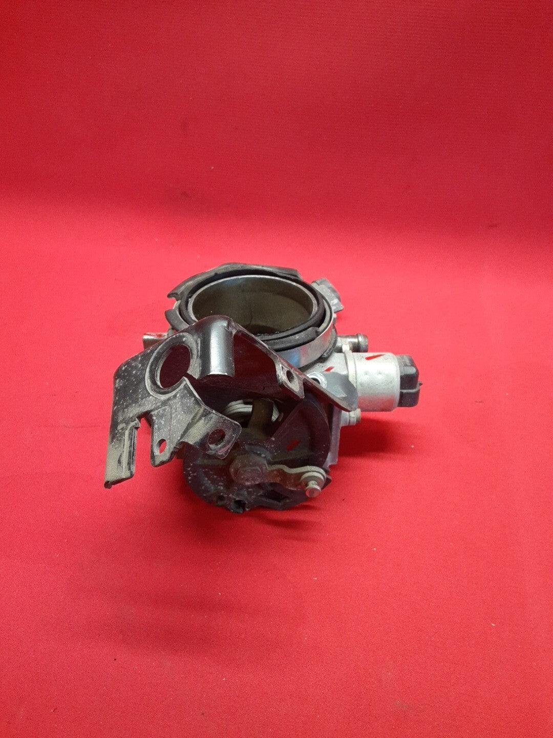 1999 GM Cavalier Sunfire 2.4L Throttle Body Assembly 17113584