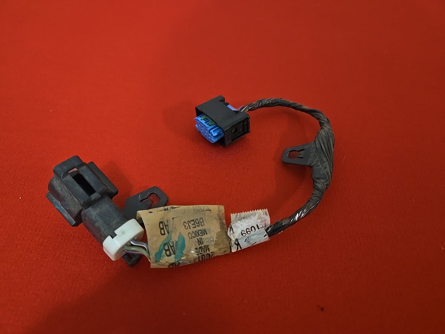 06-10 Explorer Expedition Navigator Mountaineer YAW Rate Sensor Pigtail Harness