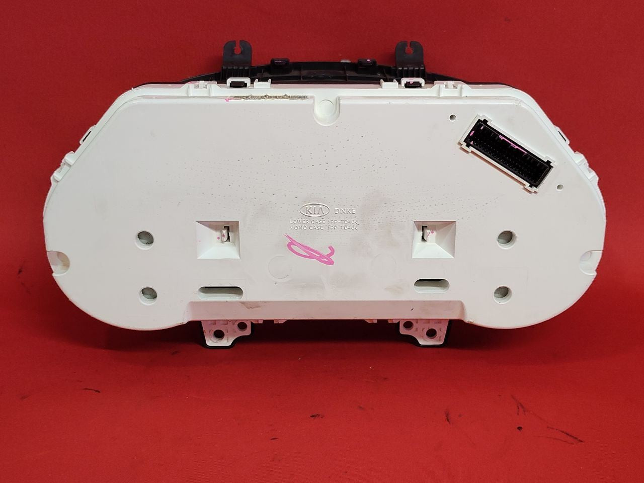 2016-2018 Kia Sorento 3.3L V6 AWD Speedometer Instrument Cluster 94001-C6001
