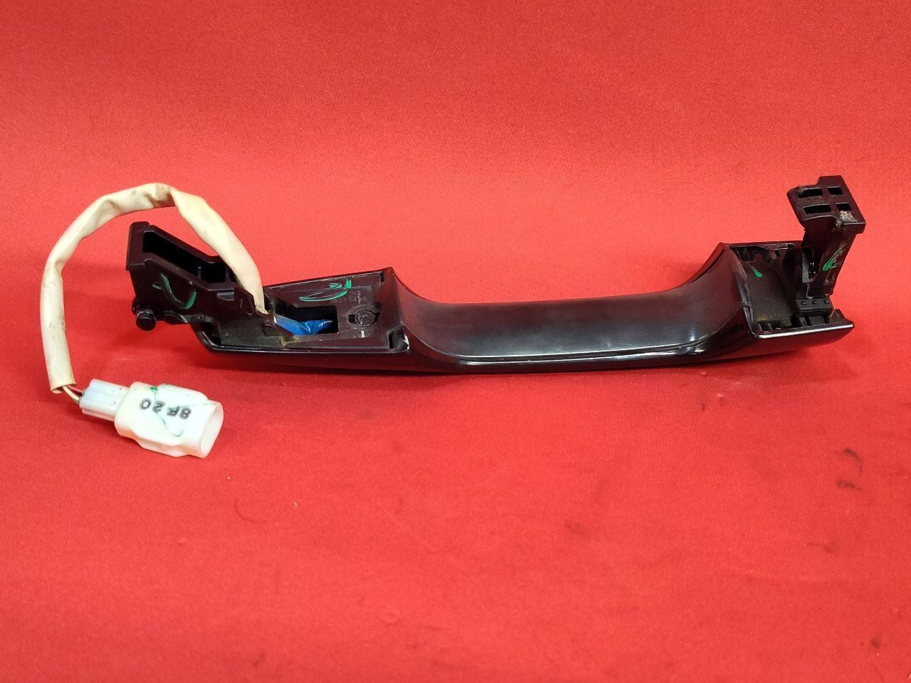 2018-2020 / 22-25 Mitsubishi Eclipse Cross FRONT RIGHT PASSENGER Door Handle