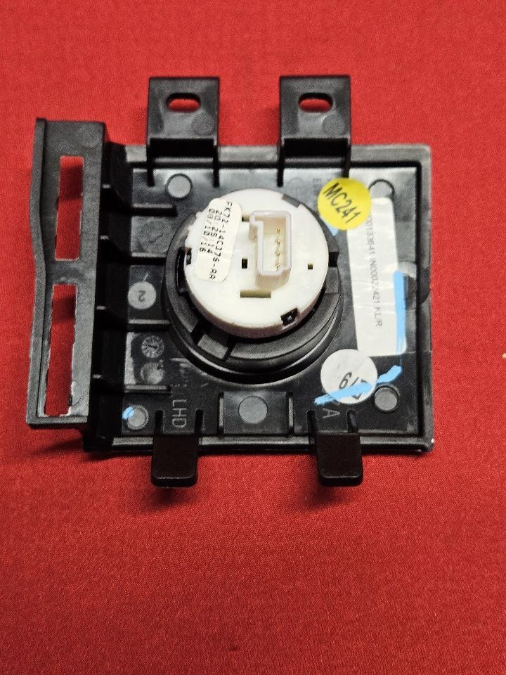 2015-2019 Land Rover Range Rover Evoque Stop Start Ignition Button w/ Bezel