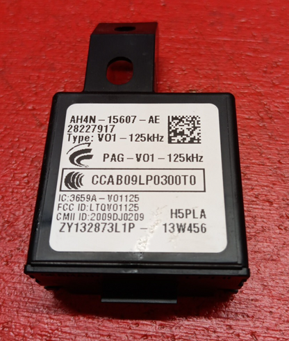2010-2021 Land Rover Range Rover Steering Colum Immobilizer Module LR020114