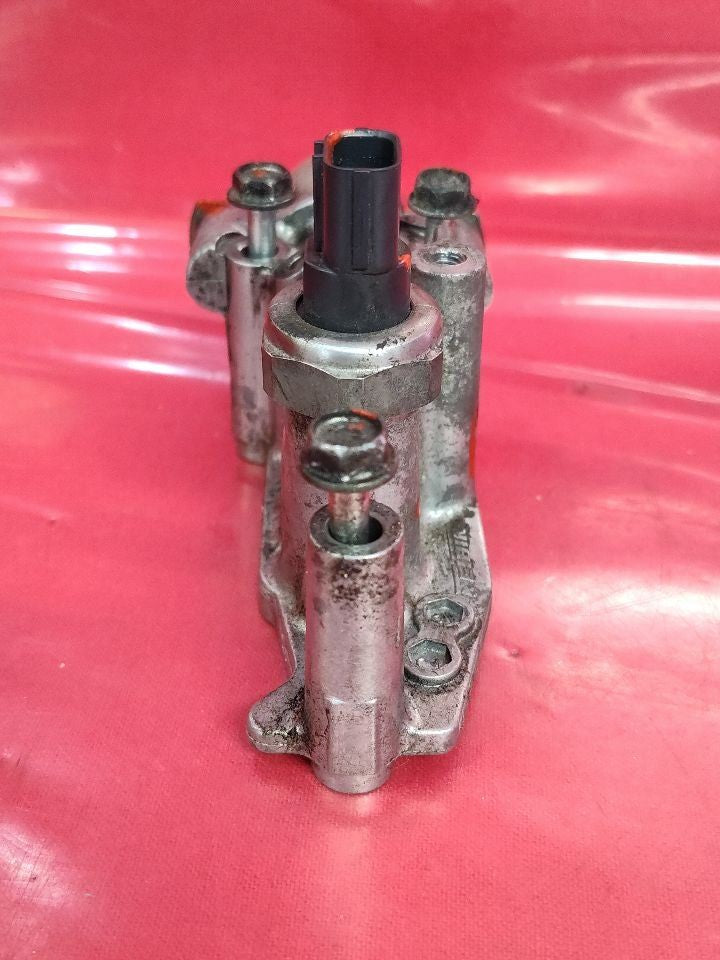 2006-2011 Honda Civic 1.8L Gas Engine Variable Valve Timing VVT Control Solenoid