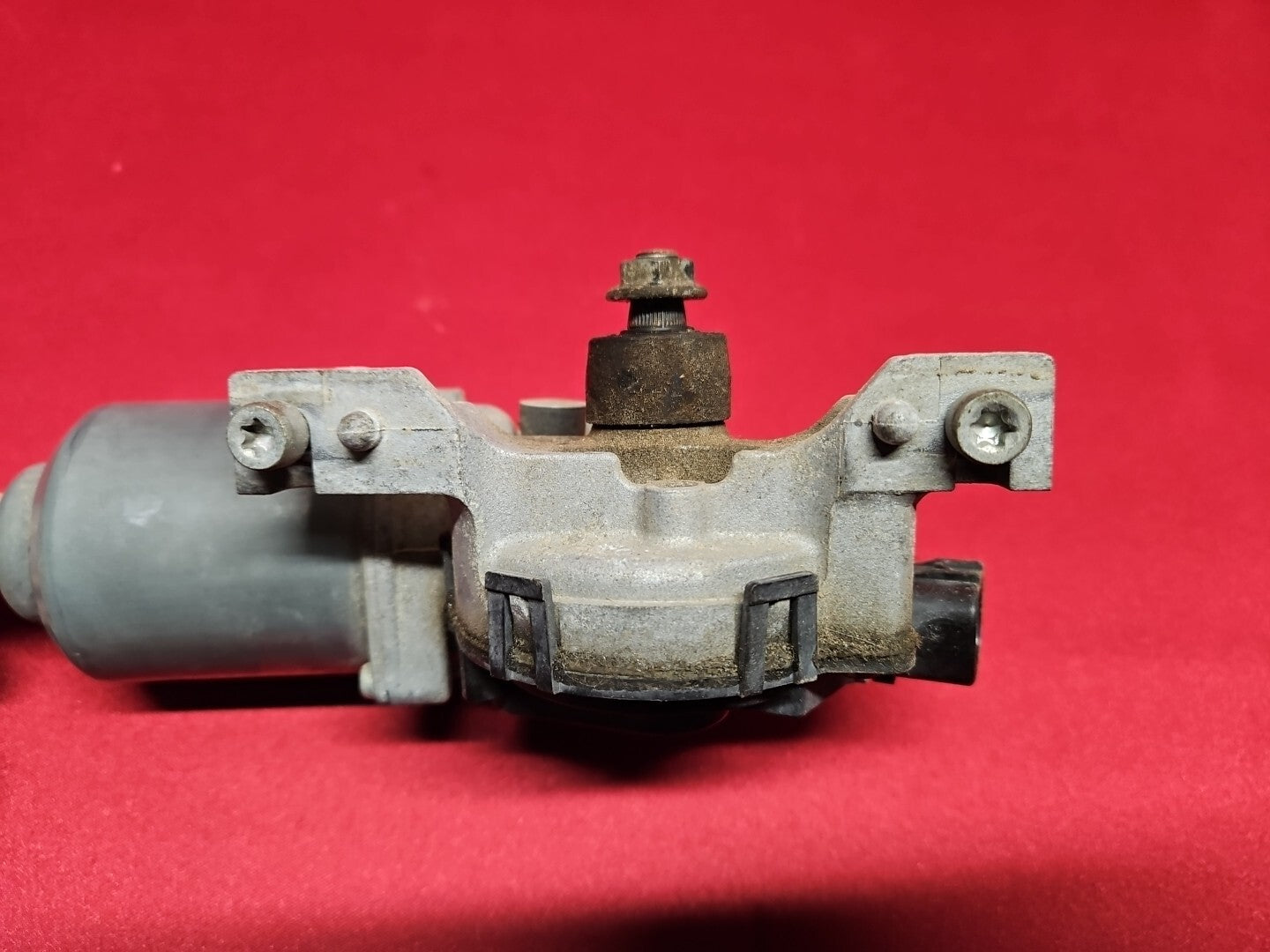 2011 - 2013 Dodge Durango Jeep Grand Cherokee FRONT Windshield Wiper MOTOR ONLY