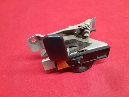 1996 1997 1998 Jeep Grand Cherokee Interior Door Handle Lock PASSENGER REAR