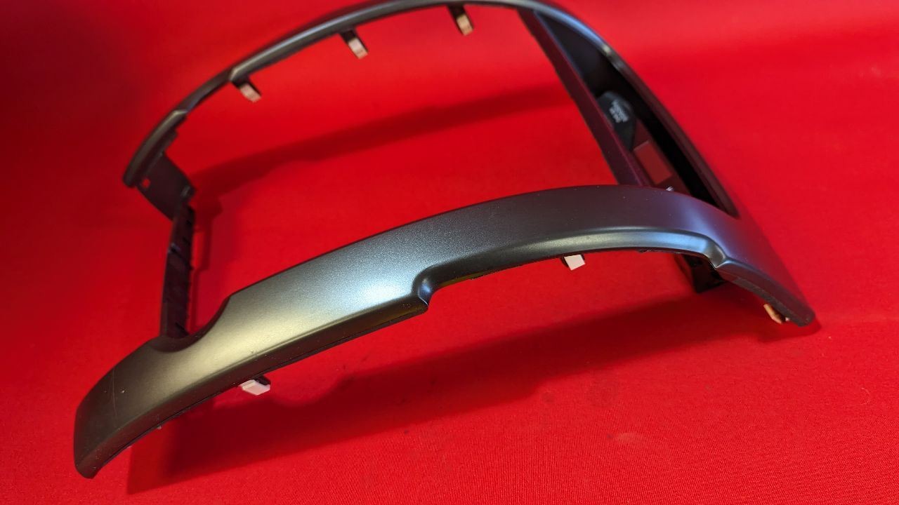 2011-2013 Kia Sorento Radio / Climate Control Dash Trim Bezel w/ Digital Clock