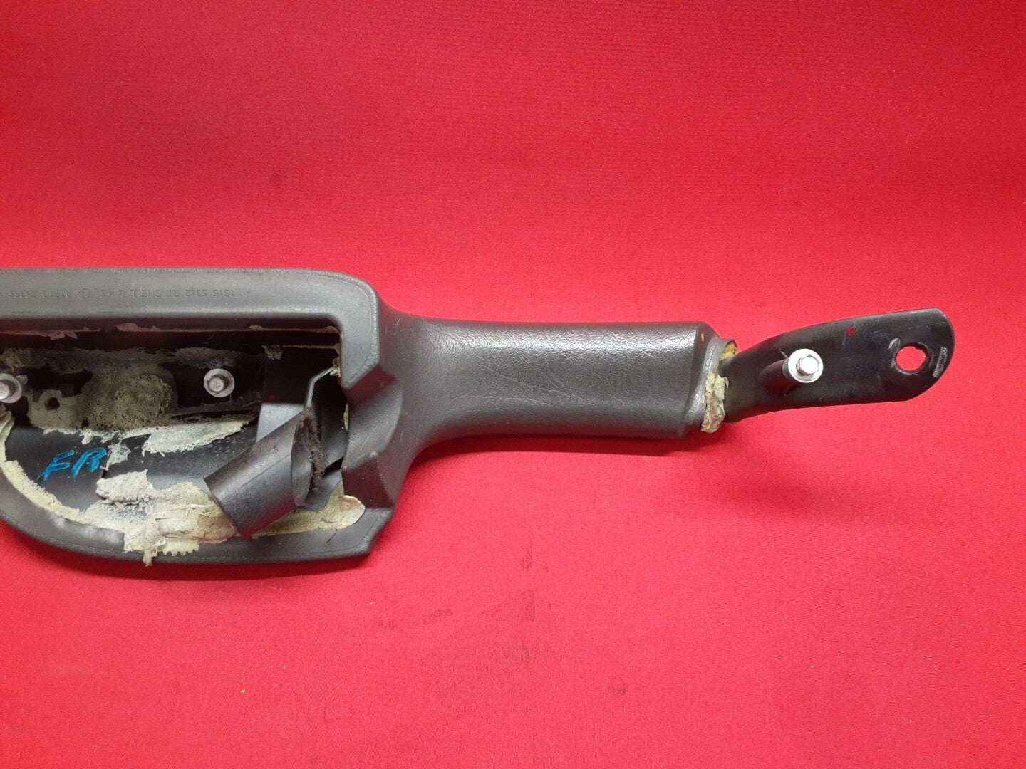 2002 2003 2004 Chevrolet Trailblazer Front Right Door Arm Rest Gray 15155312