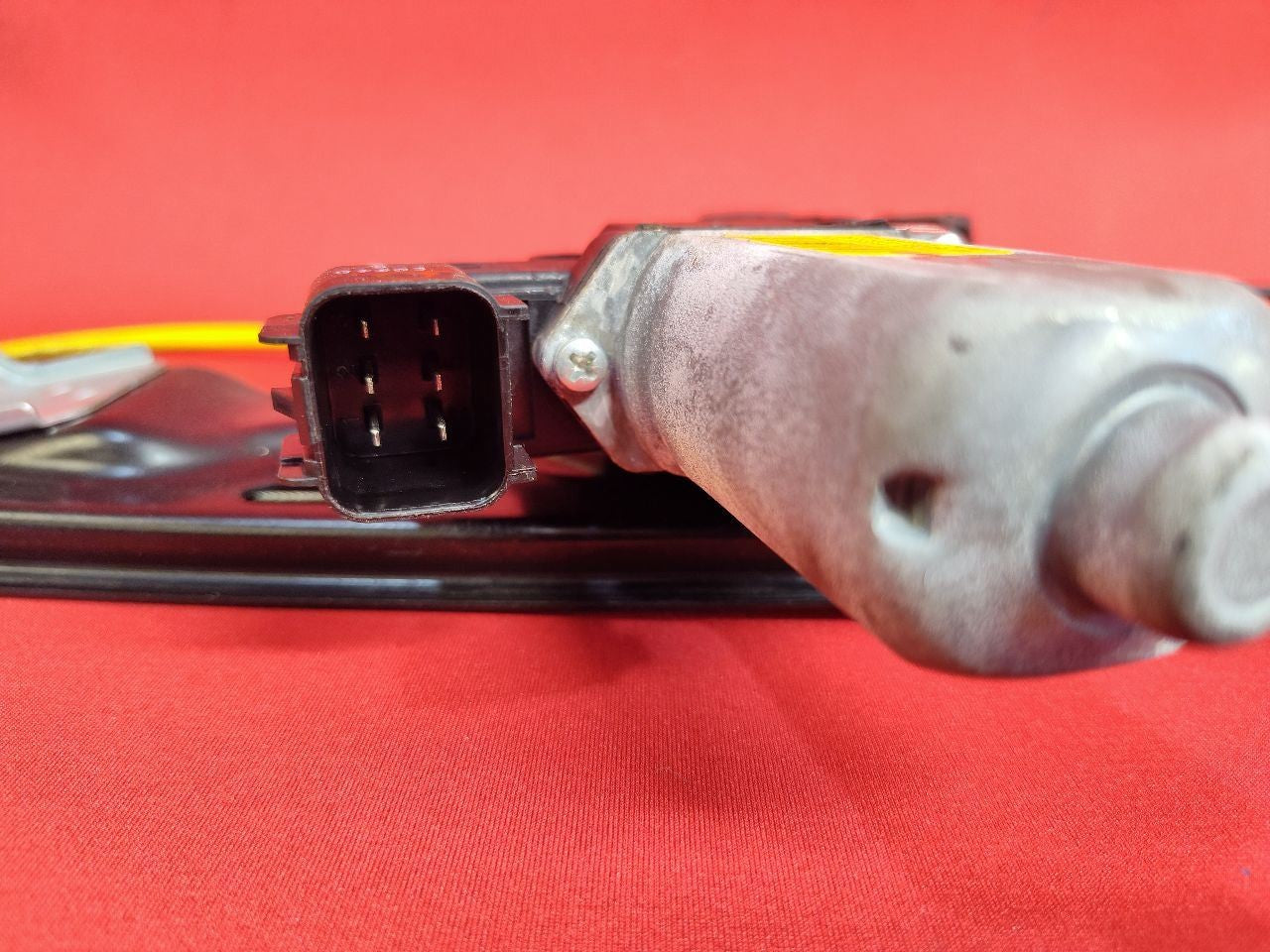12-19 Range Rover Evoque REAR RIGHT PASSENGER Window Regulator & Motor