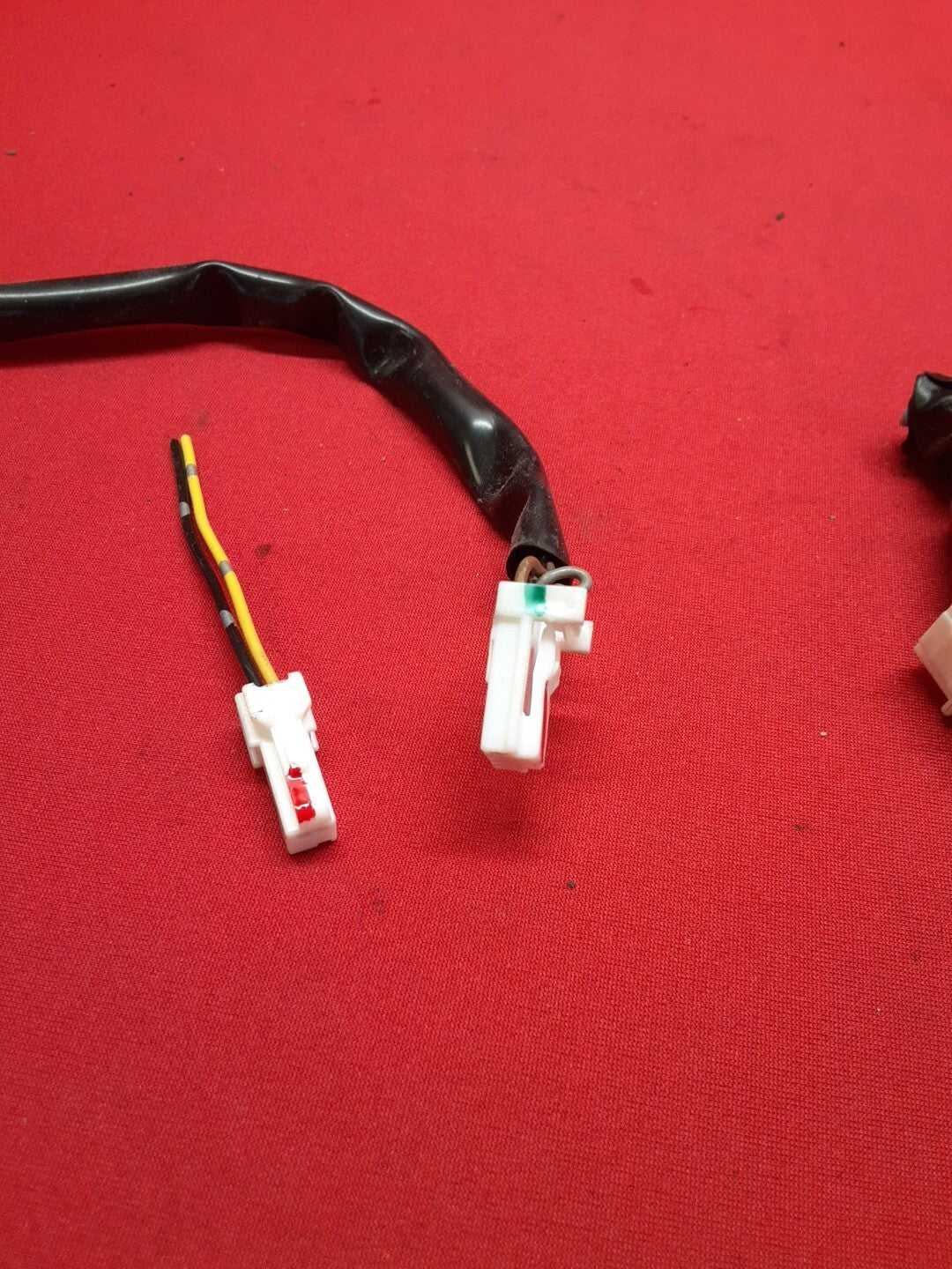 2006 Nissan Xterra Ignition Lock Cylinder Assembly PIGTAILS K9810-ZP33C