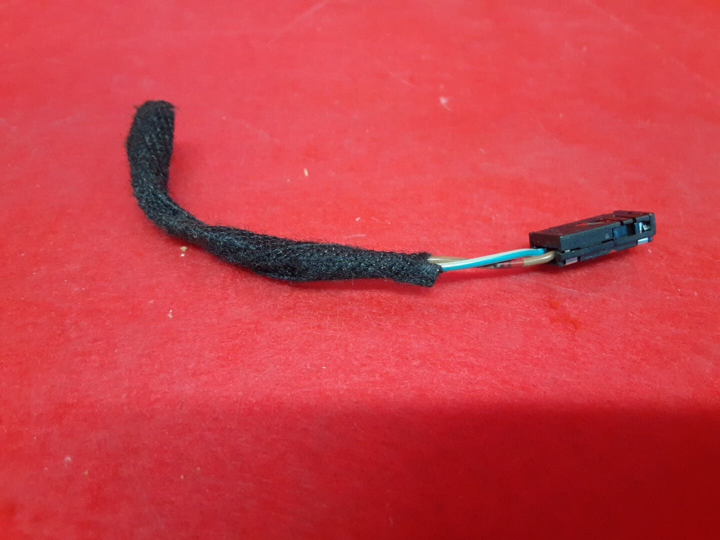 2007 - 2015 Audi Q7 Center Dash Dual Air Vent - PIGTAIL WIRE ONLY
