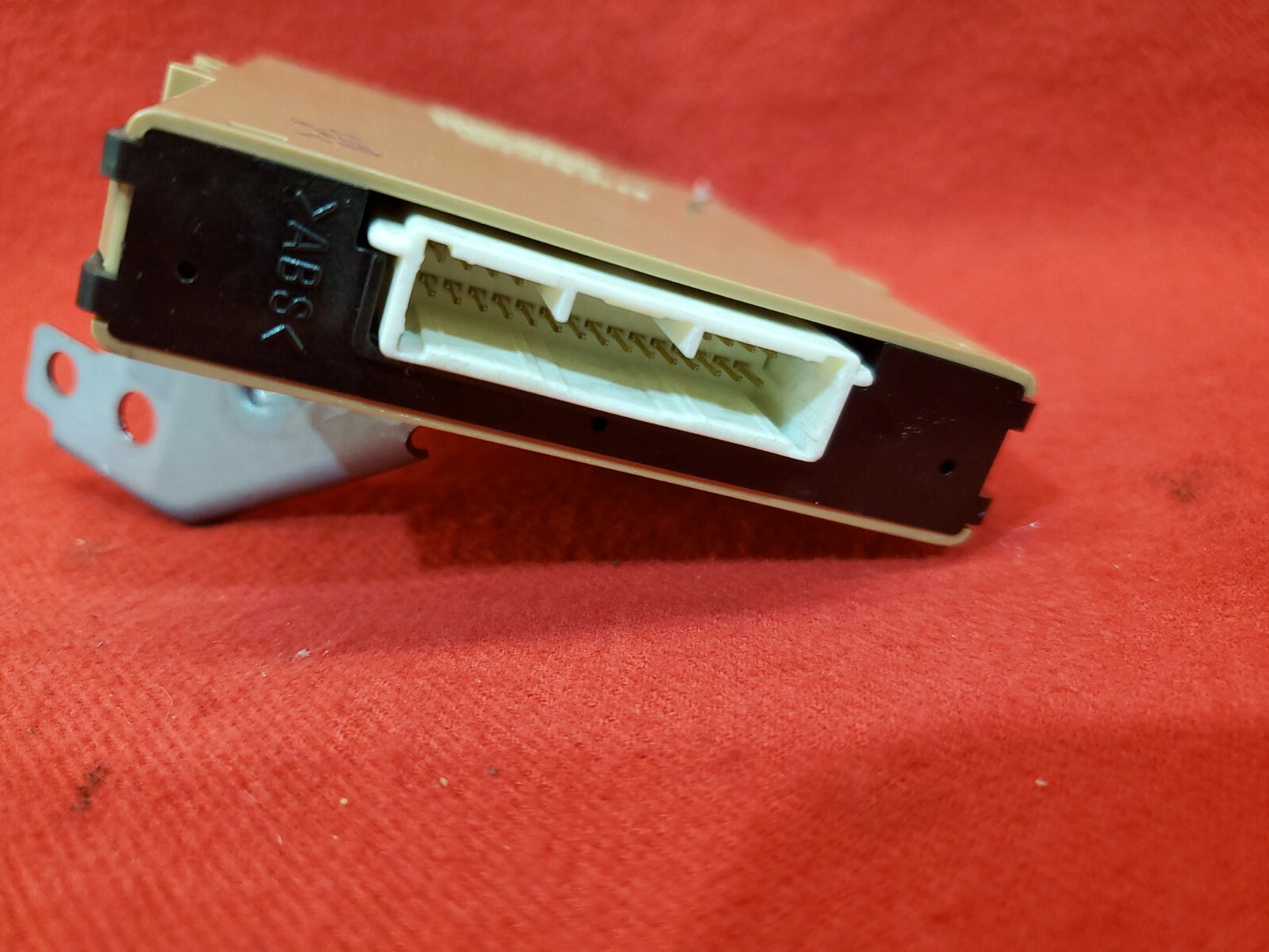 2004 - 2009 Toyota Prius Network Computer Gateway Module 89111-47050