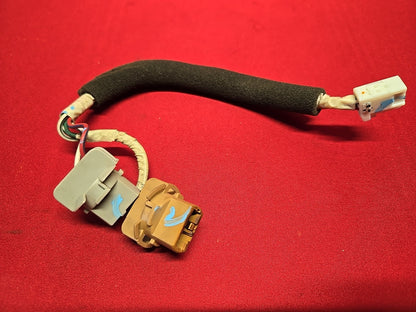2000-2003 Lexus RX300 Left / Right INNER Backup Tail Light Lamp - WIRING HARNESS