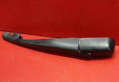 2005-2012 Nissan Pathfinder Back Glass Rear Wiper Arm 28781EA500