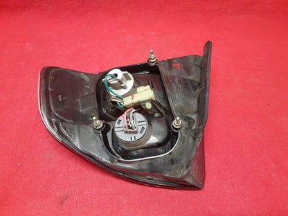 2000 2001 2002 2003 2004 Subaru Legacy Outback SEDAN Driver LEFT Tail Light