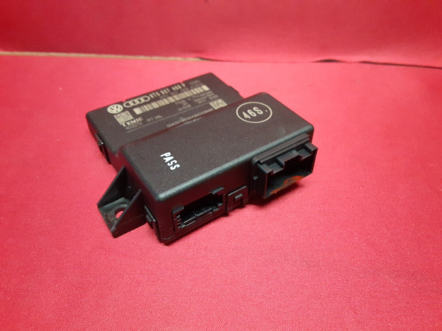 2009 Audi A4 Quattro Network Gateway Interface Control Module 	8T0-907-468-P