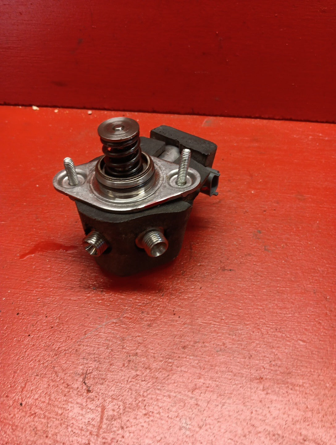 2010-2022 Land Rover Range Rover 5.0L HPFP Mechanical Fuel Pump LR081595